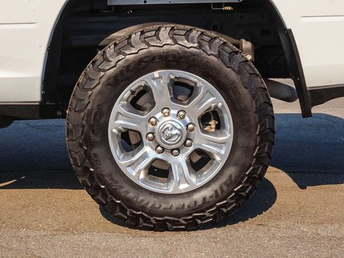 Used 2024 RAM 2500 Big Horn AWD/4WD image 10