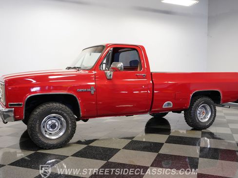Used 1987 Chevrolet C/K Truck 1500 AWD/4WD image 7