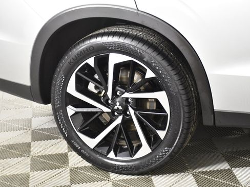 Used 2022 Mitsubishi Outlander SE image 55