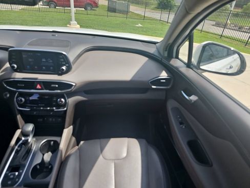 Used 2020 Hyundai Santa Fe SEL w/ Convenience + Premium Package FWD image 26
