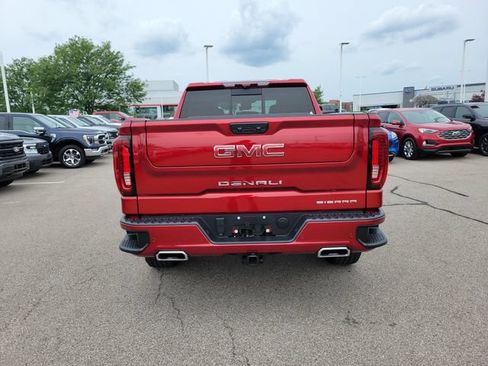 Used 2024 GMC Sierra 1500 Denali w/ Technology Package AWD/4WD image 4