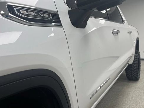 Used 2020 GMC Sierra 1500 SLT w/ X31 Off-Road Package AWD/4WD image 13