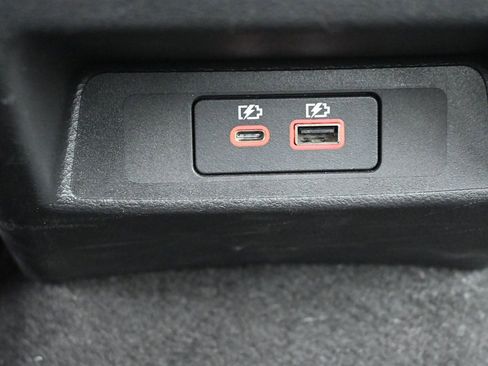 Used 2023 Nissan Altima 2.5 SV AWD/4WD image 9