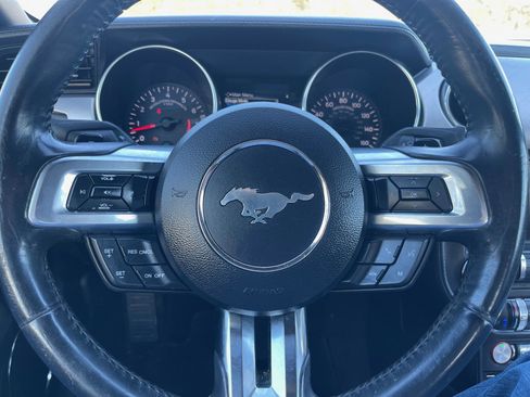 Used 2018 Ford Mustang Premium image 21