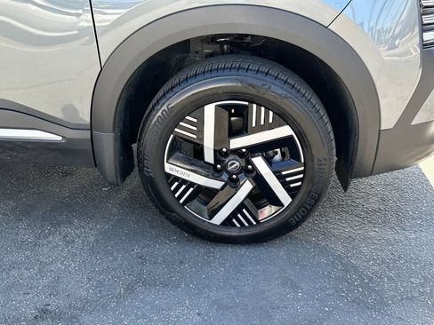 Used 2026 Nissan Kicks SV FWD image 12
