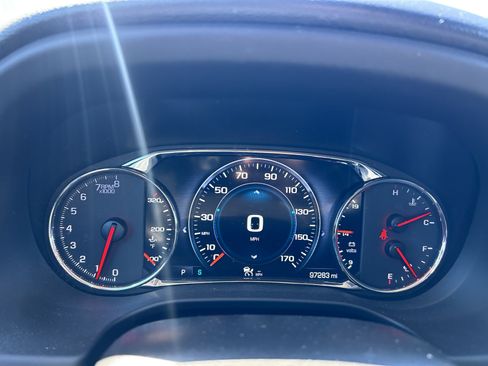 Used 2017 GMC Acadia Denali w/ Technology Package AWD/4WD image 15