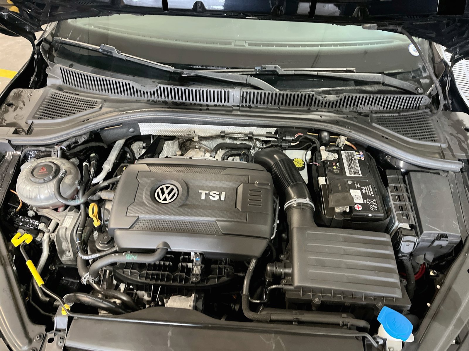 Used 2021 Volkswagen Jetta GLI Autobahn FWD image 28