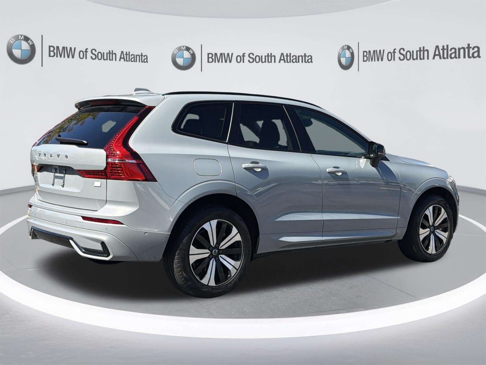 Used 2024 Volvo XC60 T8 Plus w/ Climate Package AWD/4WD image 28