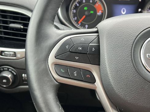 Used 2019 Jeep Cherokee Limited AWD/4WD image 23
