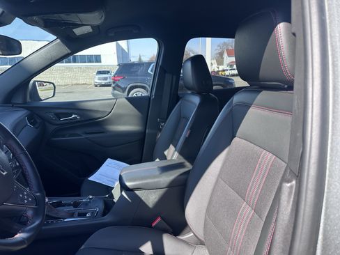 Used 2023 Chevrolet Equinox RS image 5