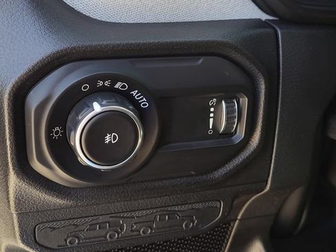 Used 2024 Jeep Wrangler Sport AWD/4WD image 17