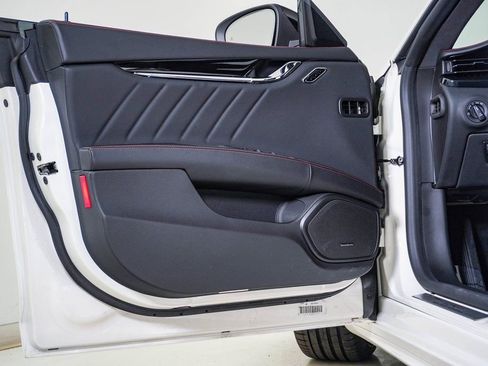 Certified 2024 Maserati Quattroporte Modena Ultima Q4 image 25