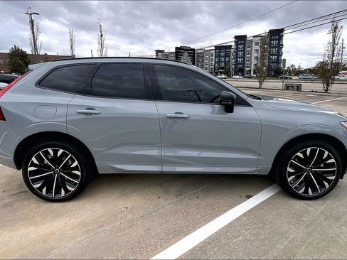 New 2026 Volvo XC60 B5 Ultra w/ Protection Package Premier AWD/4WD image 22