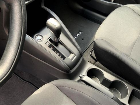 New 2025 Nissan Kicks Play S FWD image 9