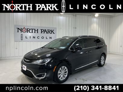 Used 2019 Chrysler Pacifica Touring-L