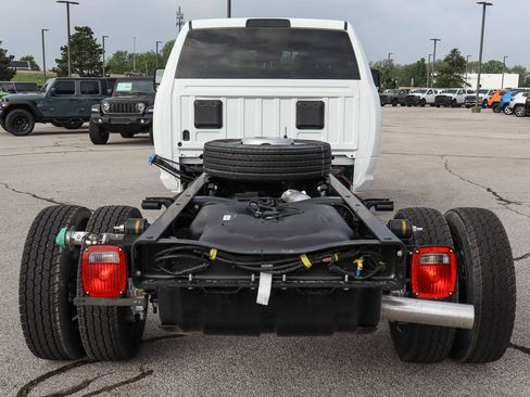New 2026 RAM 4500 Tradesman AWD/4WD image 5