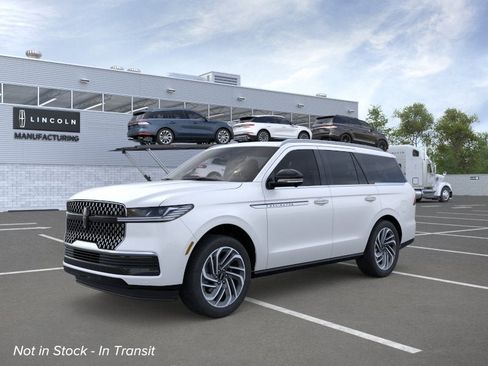 New 2026 Lincoln Navigator Reserve AWD/4WD image 1