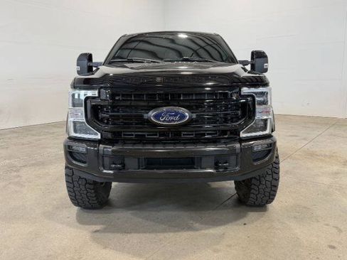 Used 2022 Ford F250 Lariat w/ Tremor Off-Road Package AWD/4WD image 3