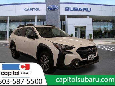 Used 2025 Subaru Outback Premium AWD/4WD image 1