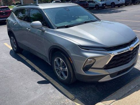 Used 2023 Chevrolet Blazer LT w/ Convenience Package AWD/4WD image 4