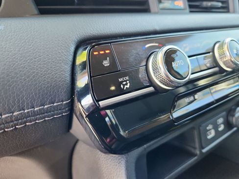 Used 2025 Honda Pilot EX-L image 21
