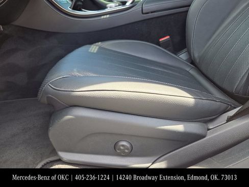 Used 2018 Mercedes-Benz E 300 4MATIC image 18