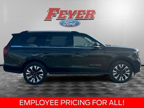 New 2026 Ford Expedition Platinum w/ Driver's Package AWD/4WD image 8