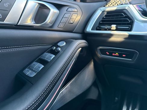 Used 2024 BMW X7 M60i w/ Executive Package image 31