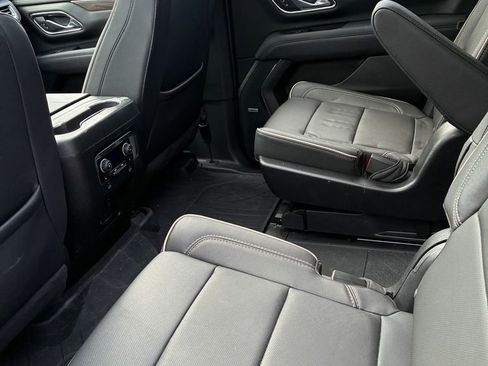 Used 2023 Chevrolet Tahoe Premier AWD/4WD image 3