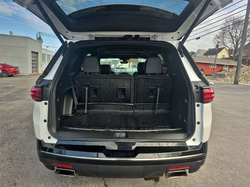 Used 2023 Chevrolet Traverse Premier w/ Redline Edition image 31