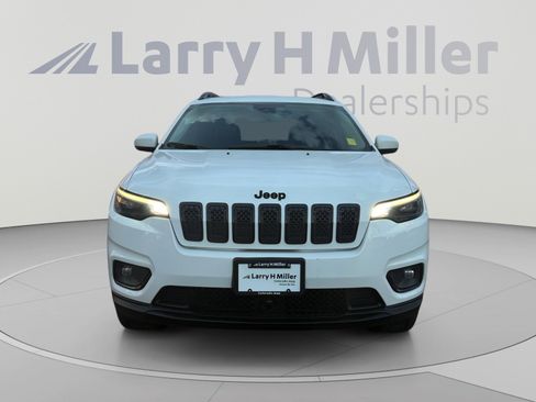 Used 2021 Jeep Cherokee Latitude Plus AWD/4WD image 8