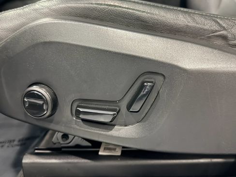 Used 2019 Volvo XC90 T5 Momentum FWD image 13