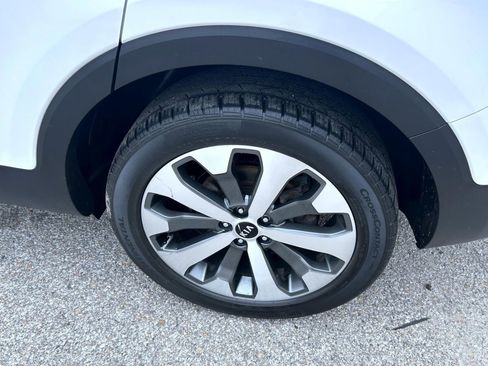 Used 2020 Kia Telluride S AWD/4WD image 24
