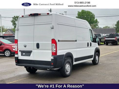 Used 2024 RAM ProMaster 2500 w/ Convenience Group FWD image 5