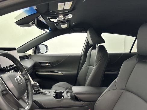 Used 2024 Toyota Venza Nightshade AWD/4WD image 24