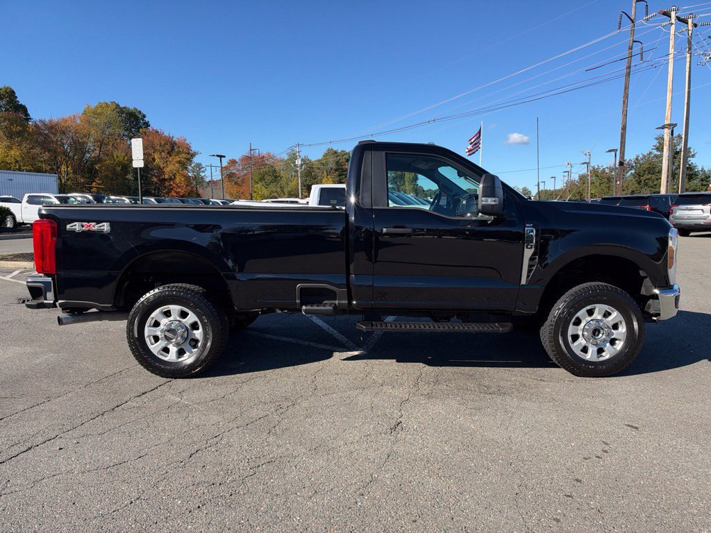 Used 2024 Ford F250 XLT AWD/4WD image 7