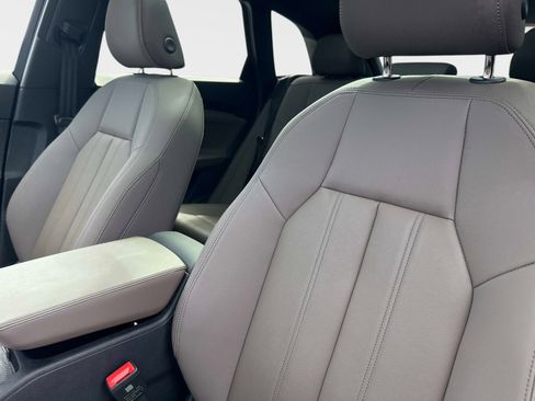 Certified 2025 Audi Q5 Premium w/ Convenience Package AWD/4WD image 20