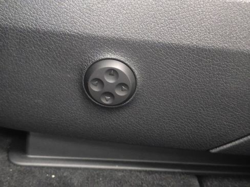 New 2026 Mercedes-Benz GLC 300 4MATIC image 23