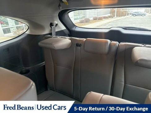 Used 2022 Toyota Highlander XLE image 19
