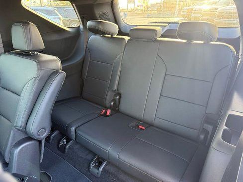 New 2026 Chevrolet Traverse LT w/ Driver Confidence Package FWD image 26