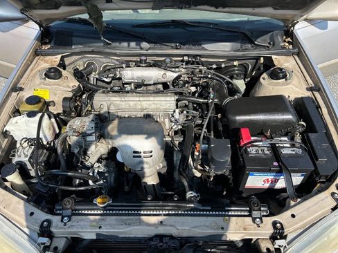 Used 1998 Toyota Camry CE image 25