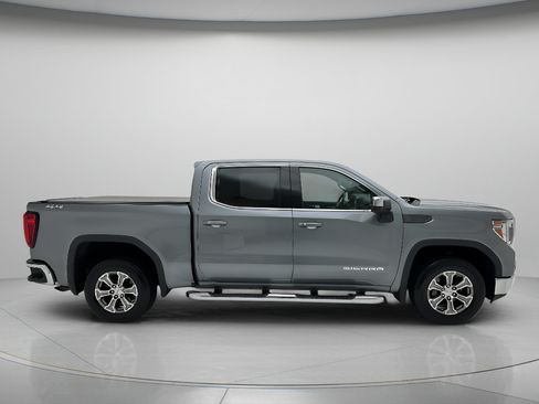 Used 2020 GMC Sierra 1500 SLE w/ SLE Value Package AWD/4WD image 4