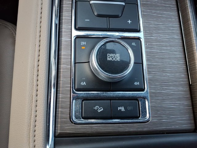 Used 2023 Ford Expedition Limited AWD/4WD image 28