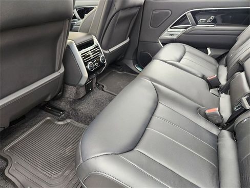 New 2026 Land Rover Range Rover Long Wheelbase SE image 20