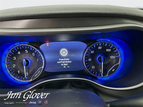 New 2026 Chrysler Pacifica Select image 23