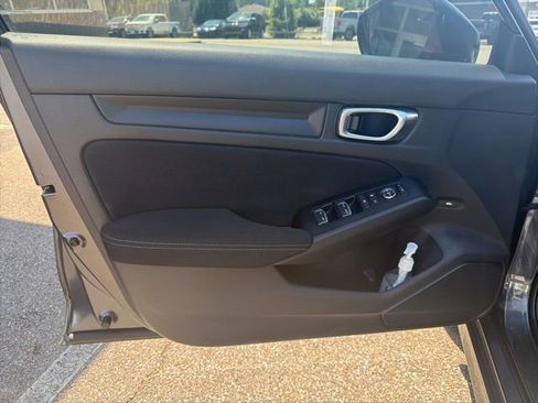 Used 2023 Honda Civic Sport image 10