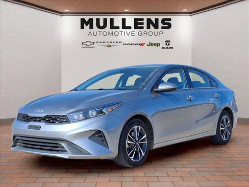 Used 2024 Kia Forte LXS image 1