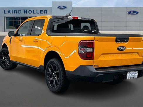 New 2026 Ford Maverick Lariat w/ Black Appearance Package image 3