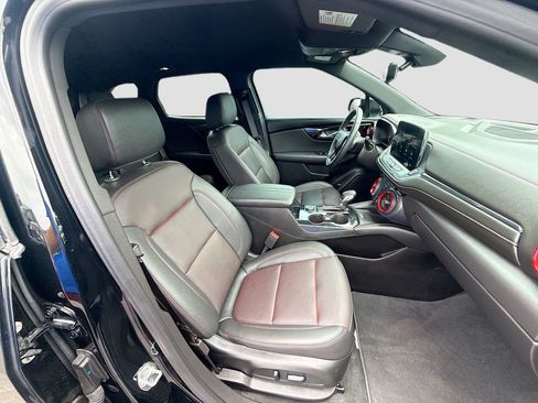 Used 2025 Chevrolet Blazer RS w/ Driver Confidence II Package FWD image 33