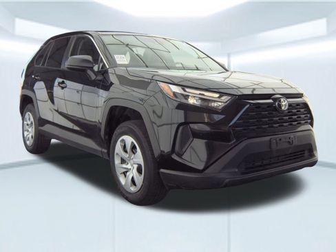 Used 2024 Toyota RAV4 LE image 2